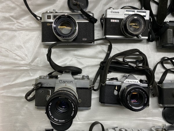 E5-143 【ジャンク・現状品】 フィルムカメラ まとめて 計12点 セット レンズ YASHICA Canon minolta OLYMPUS KONICA PENTAX