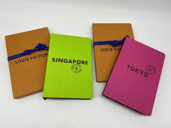 L5-072 ルイ・ヴィトン シティ・ガイド 2冊セット Louis Vuitton City Guide TOKYO / 東京 / SINGAPORE / シンガポール_画像1