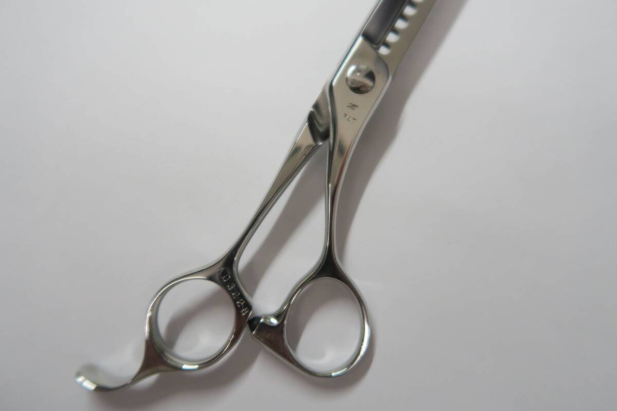 Cランク【ナルトシザー naruto scissors】 ドルチェライン セニング 美容師・理容師 5.8インチ 右利き 【中古】:H-7783_画像4