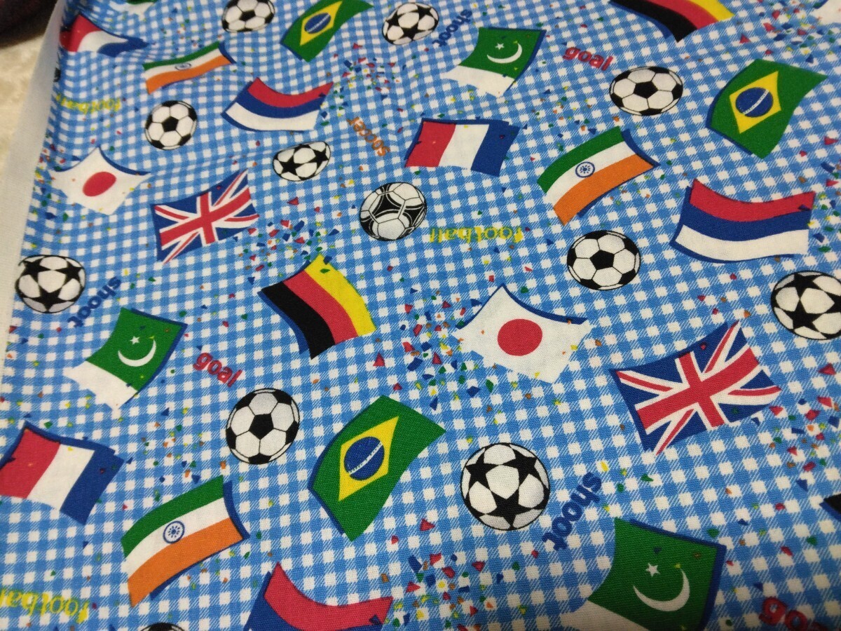 ☆サッカー・国旗・チェック・ブルー・１１２×５０センチ☆_画像2