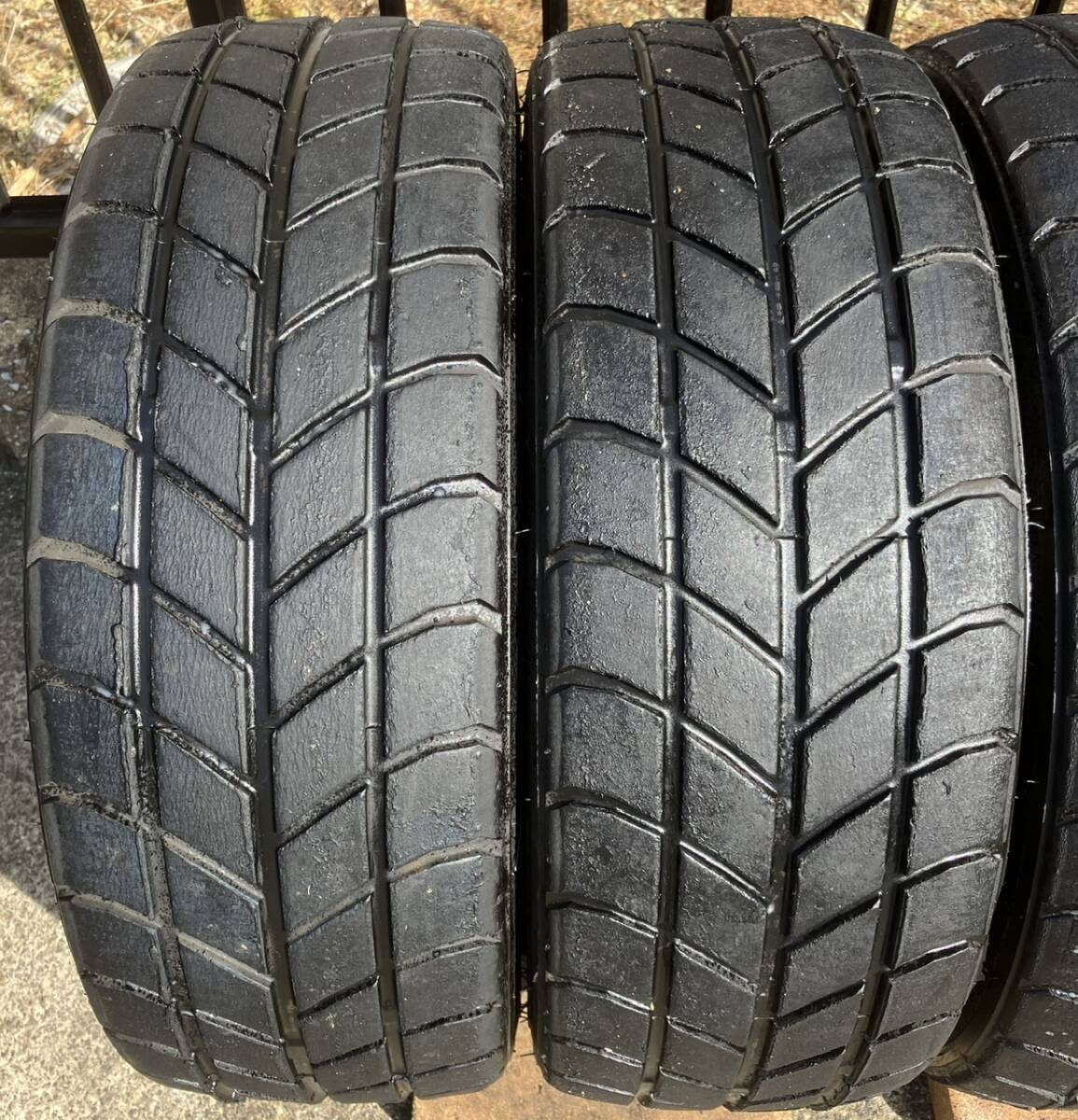 ☆バリ山 ★DUNLOP SP SPORT D93J 150/565R14★4本セット【公道使用禁止】_画像2