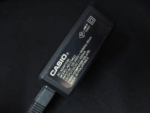 現状品 CASIO カシオ デジタルカメラ用 USB 充電 AC アダプター AD-C54UJ 【h】_画像2