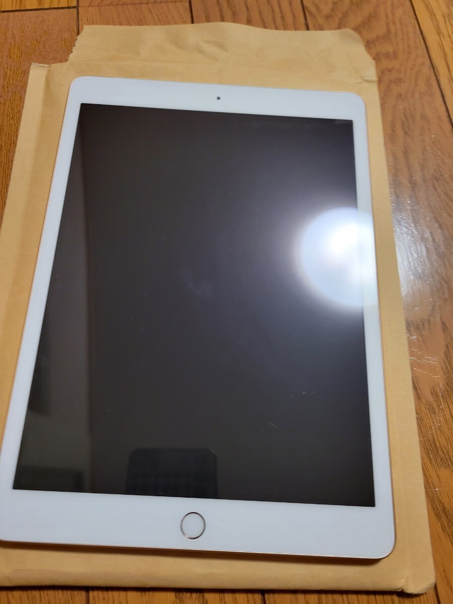 iPad 第７世代　A2198　ジャンク品_画像1