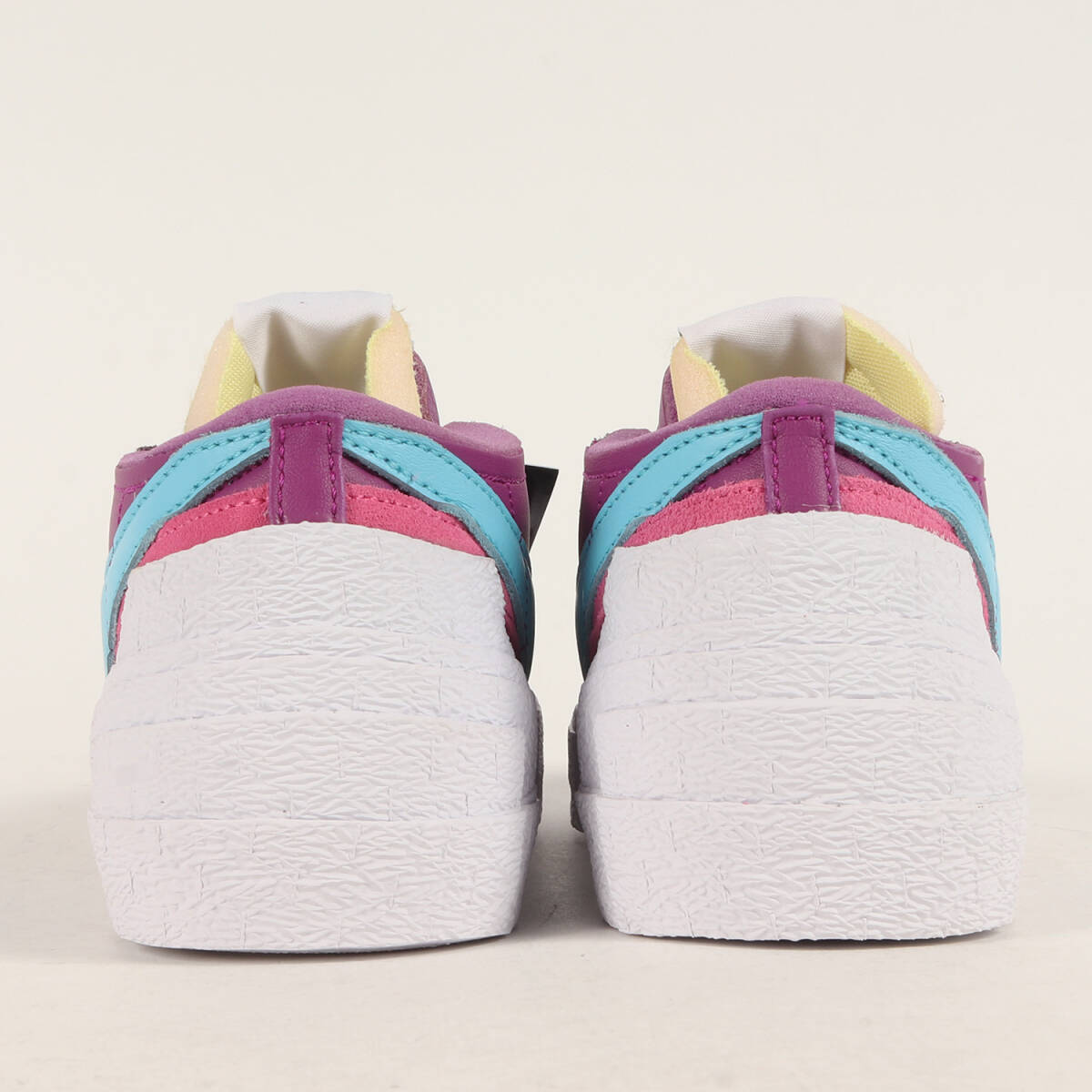 新品 Sacai サカイ サイズ:26.5cm 21AW NIKE KAWS BLAZER LOW PURPLE DUSK (DM7901-500) ナイキ カウズ ブレザー ロー US8.5_画像3