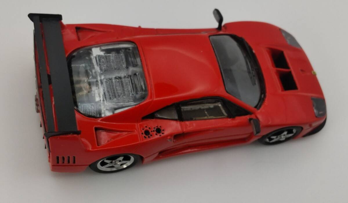 フェラーリF40 provance キット完成品 1/43_画像3