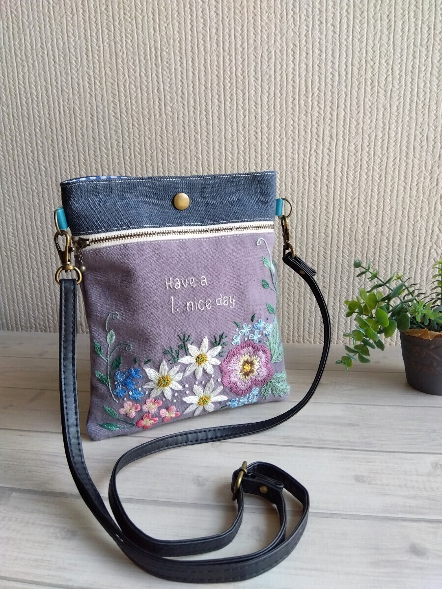 *＊花の手刺繍*サコッシュ *岡山デニム*紫系コットンリネン* ハンドメイド ＊*の画像8