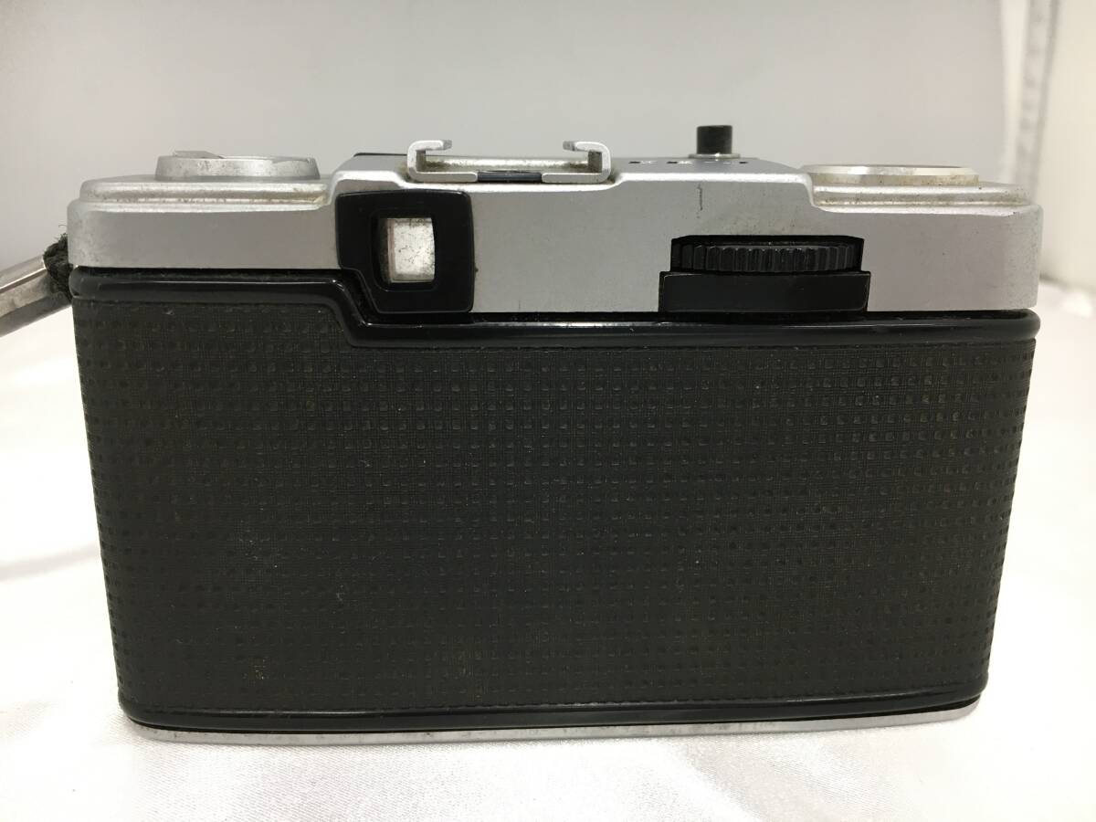 ジャンク品 OLYMPUS-PEN EE-3 オリンパスペン 1:3.5 f=28mm フィルムカメラ コンパクトカメラ ボディのみ ブラック×シルバーの画像2