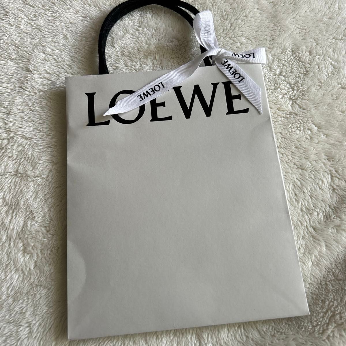 【未使用級】LOEWEアナグラム ビジネス カードホルダー（ペブルグレインカーフ）名刺入れ