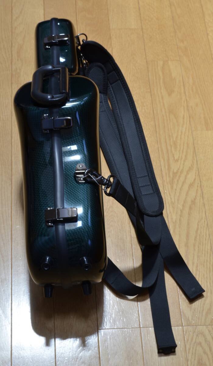 下倉楽器オリジナルブランド The Marcato アルトサックス用 ポリカーボン・ハードケース(ブルーカーボン柄)の画像5