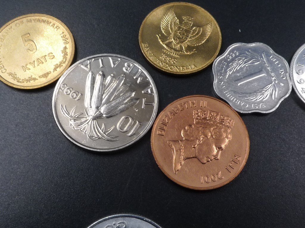 世界貨幣12枚 硬貨 アルメニア 東カリブ エリトリア ラオス ベルギー マラウイ エストニア ベリーズ ミャンマー フィジー レバノン コインの画像5