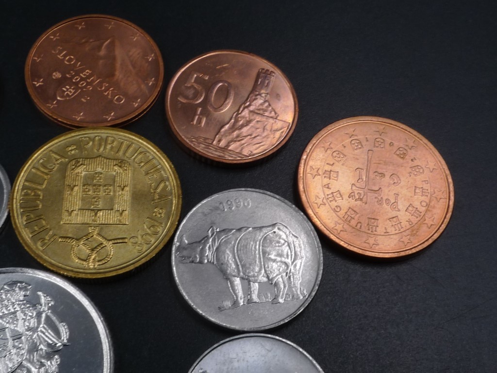 世界貨幣12枚 硬貨 ルーマニア ポーランド インド トリニダードトバゴ ロシア ポルトガル スロベニア スロバキア イスラエル など コイン_画像2
