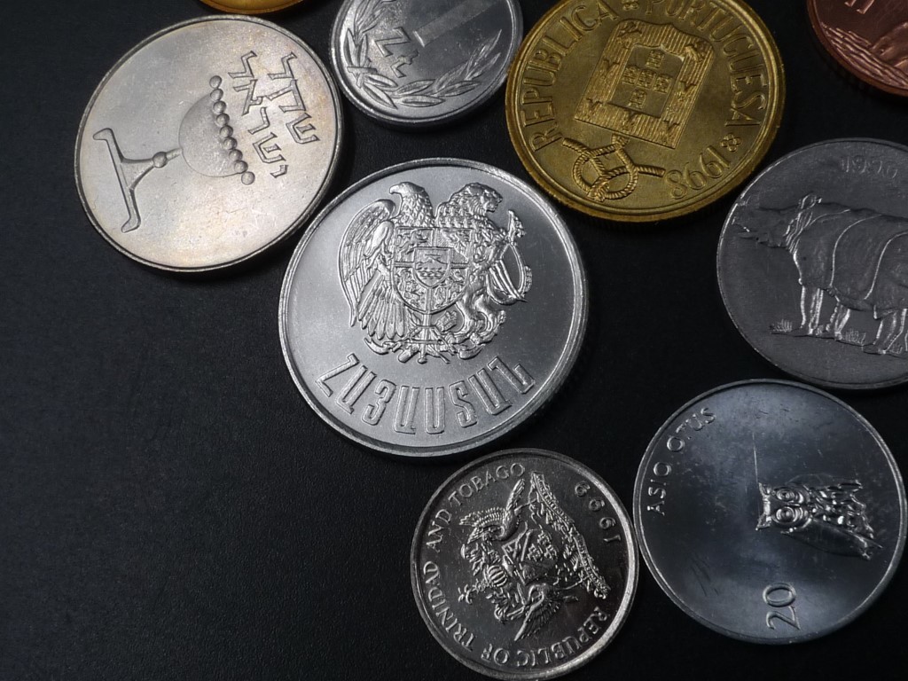 世界貨幣12枚 硬貨 ルーマニア ポーランド インド トリニダードトバゴ ロシア ポルトガル スロベニア スロバキア イスラエル など コイン_画像3