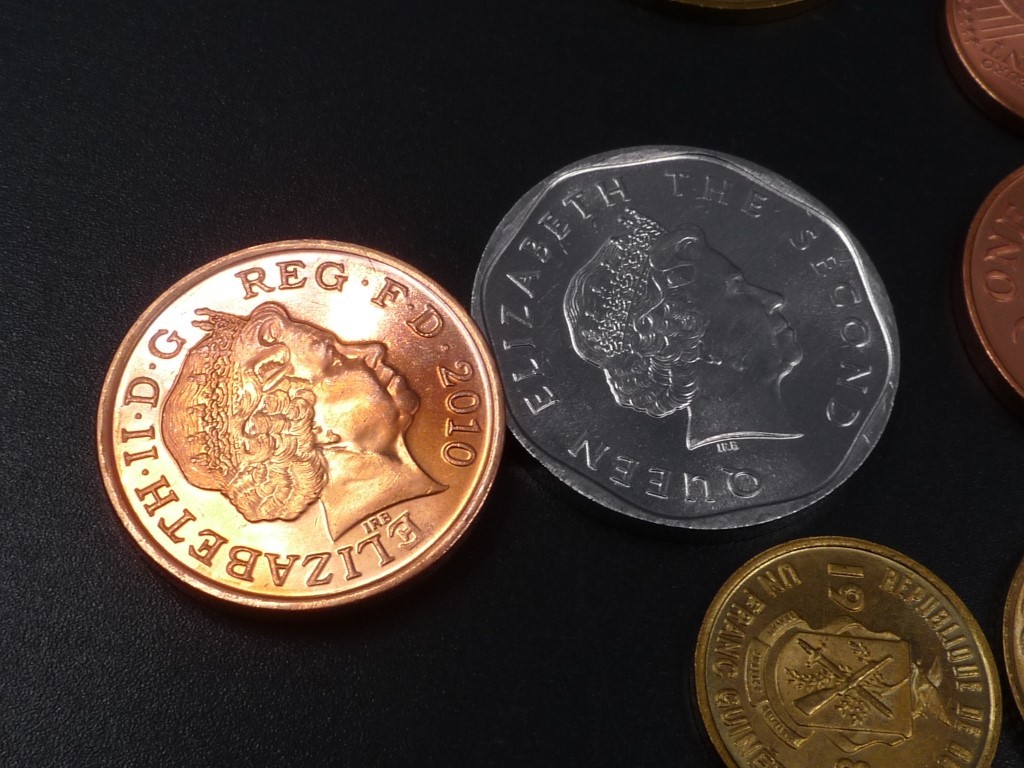世界貨幣12枚 硬貨 ガンビア ブラジル ベルギー イギリス フィリピン ドイツ ガーンジー島 アイスランド ルワンダ ギニア 東カリブ コインの画像2