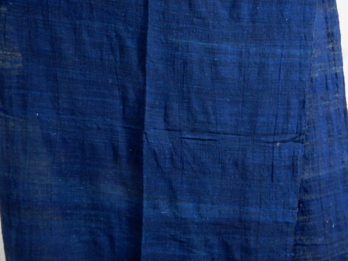 ＜銀の斧＞手織り木綿生地・横糸手紡ぎ糸・藍染・約2.7m・変わり織・タイ北部農家の女性の手仕事_画像2