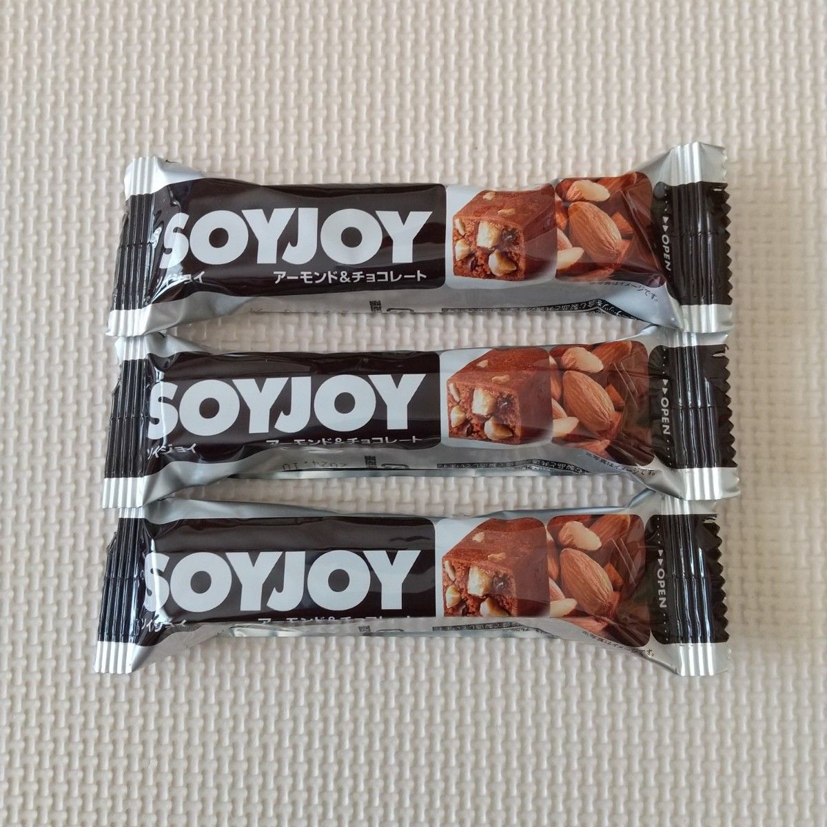 SOYJOY   アーモンドチョコレート  3個  