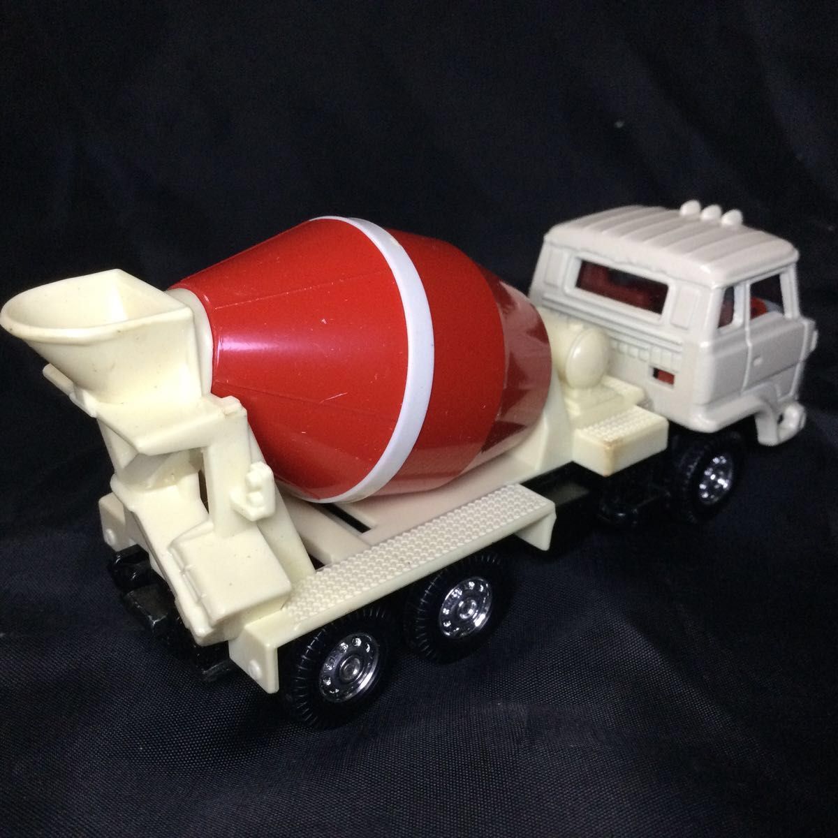 日野 ミキサー 1/70 トミカダンディ 027 当時物|Yahoo!フリマ 日野 ミキサー 1/70 トミカダンディ 027 当時物|Yahoo!フリマ