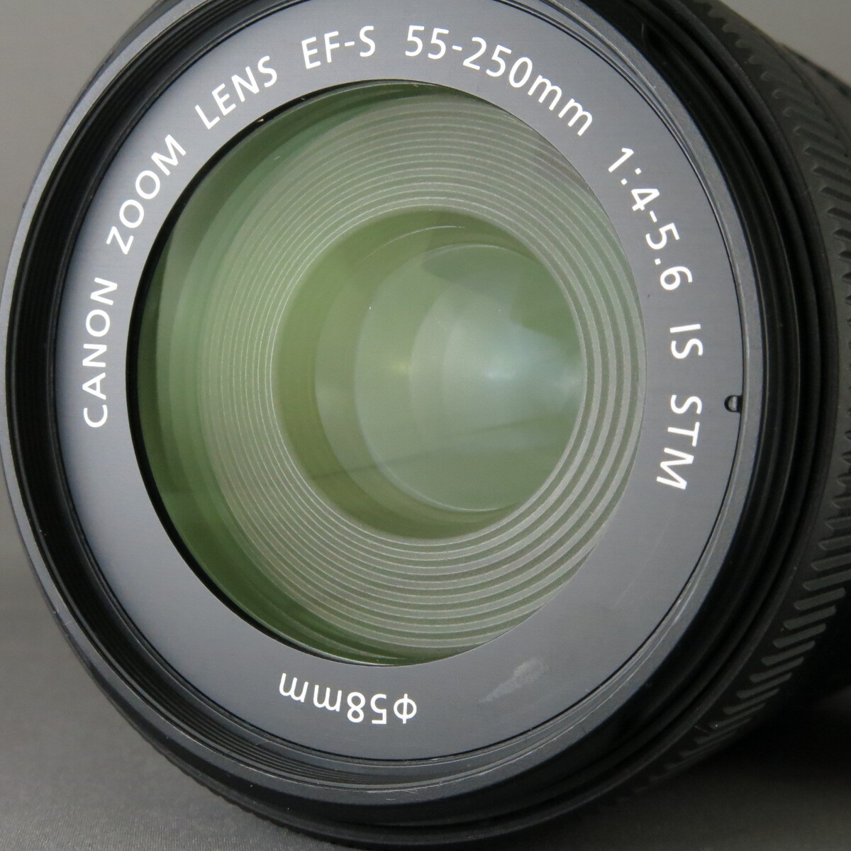 【新品同様】Canonキャノン　キヤノン　EF-S55-250mmF4-5.6IS STM　キヤノンＥＦマウントAPS-Cサイズセンサー用★NO.8205_画像6