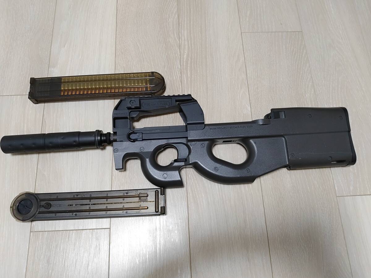 マルイ P90 TR スペア多弾マガジン付 スタンダード電動ガン_画像1