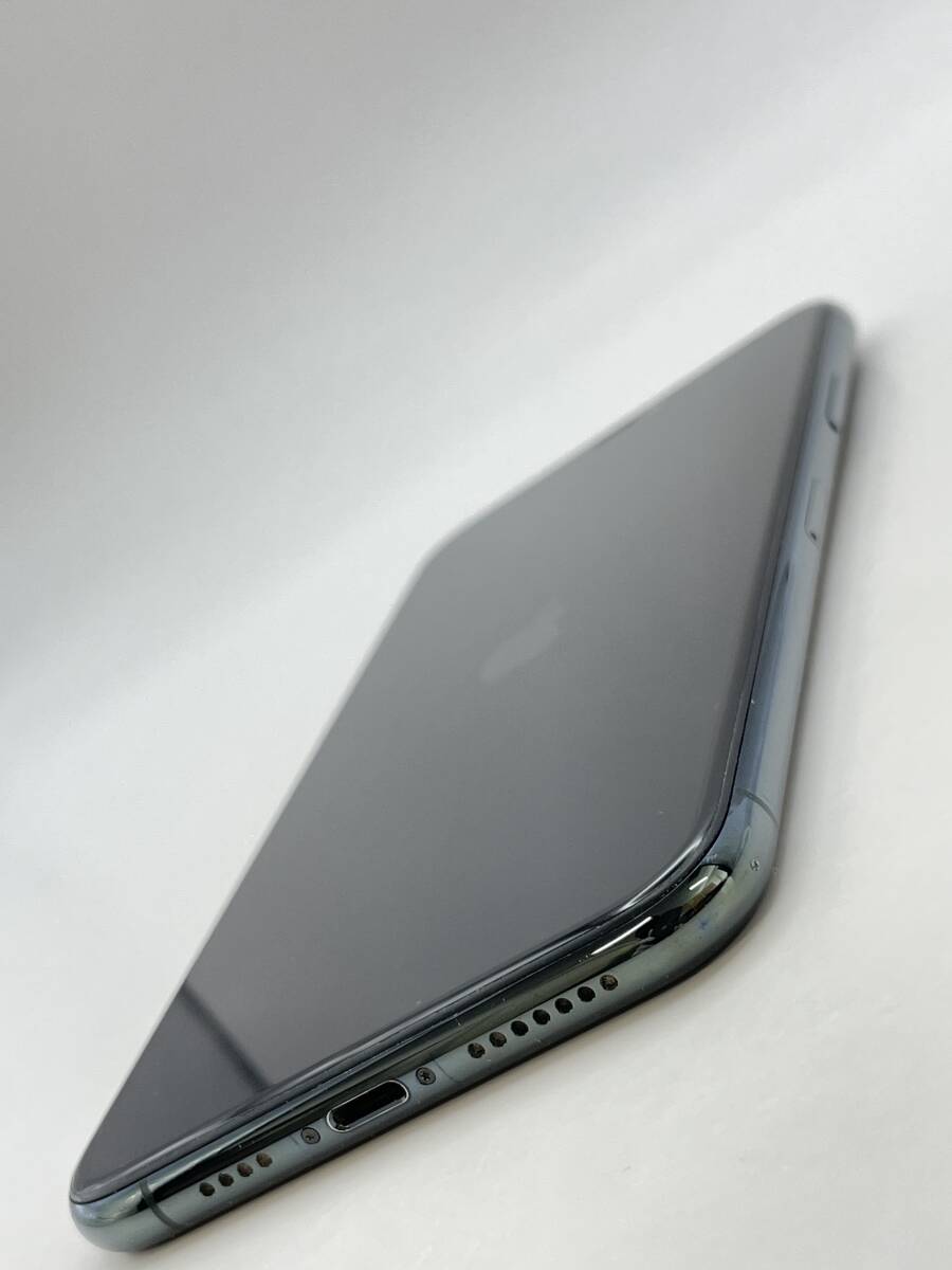 KT030754-G【爆速発送・土日発送可】iPhone 11 Pro Max ミッドナイトグリーン 256GB 利用制限◯ バッテリー容量100％ Apple 即決 docomo_画像6