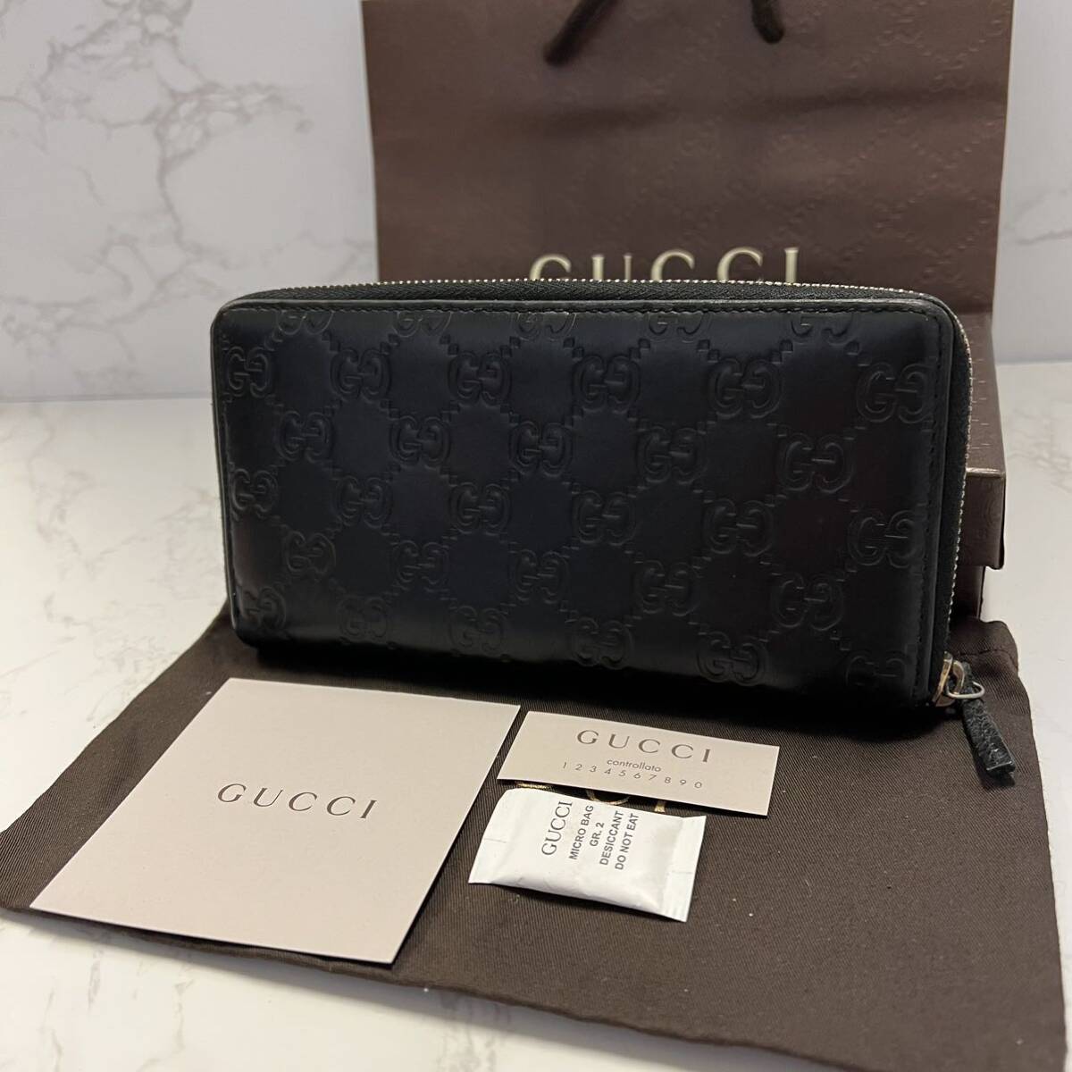 グッチ　GUCCI 財布　長財布　シマレザー　ラウンドファスナー　メンズ