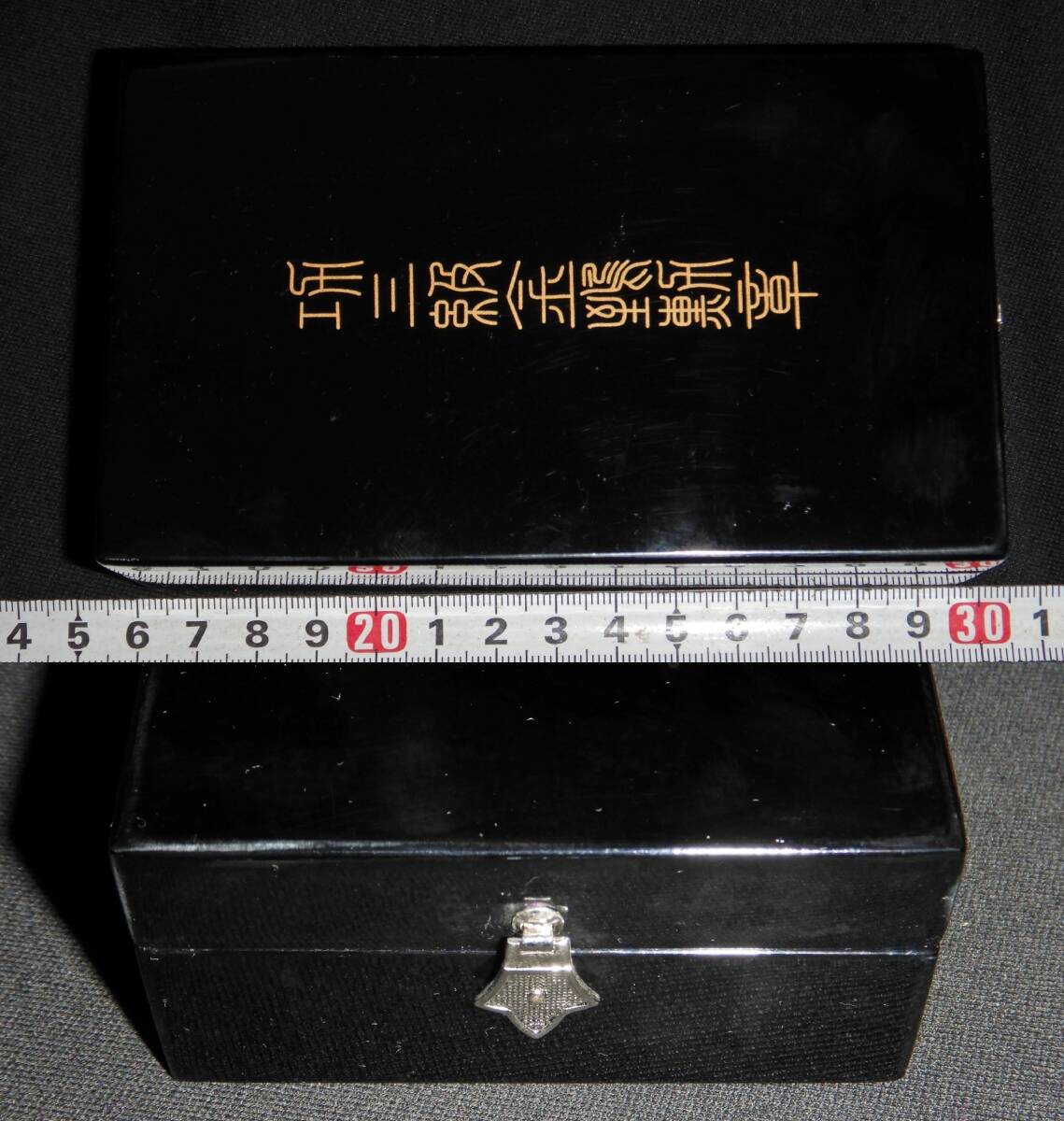日本軍・功三級金鵄勲章・箱付・精巧複製中田商店製(日本陸軍刀 日本軍・功三級金鵄勲章・箱付・精巧複製中田商店製(日本陸軍刀