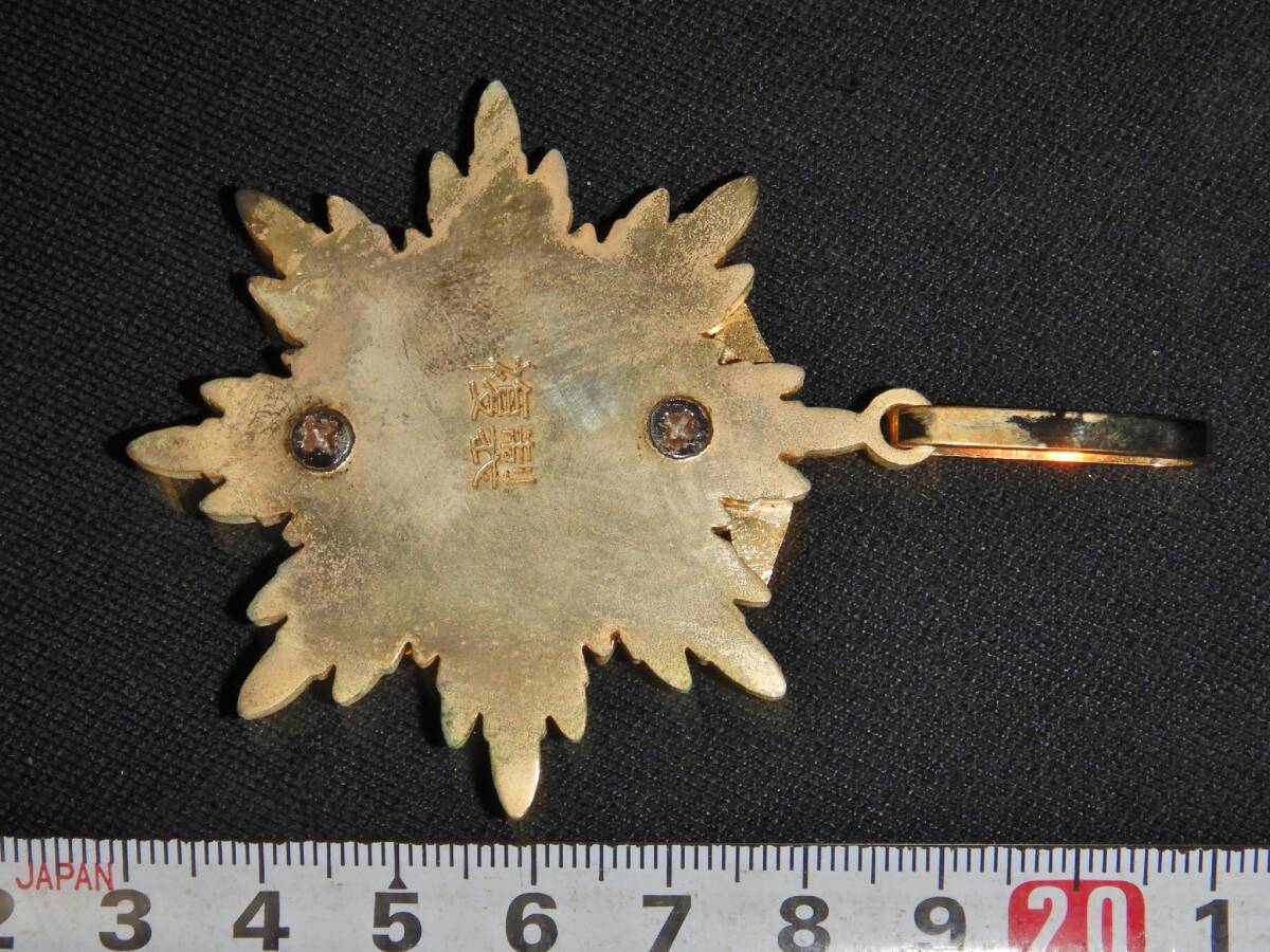 日本軍・功三級金鵄勲章・箱付・精巧複製中田商店製(日本陸軍刀 日本軍・功三級金鵄勲章・箱付・精巧複製中田商店製(日本陸軍刀