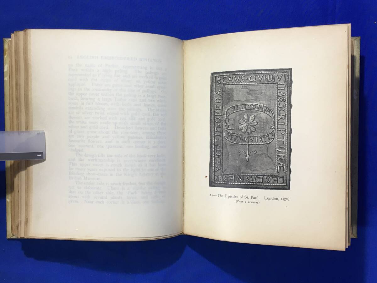 D740サ△「English Embroidered Book Bindings」Cyril Davenport 1899年 イギリス/書誌学/刺繍装幀/ベルベット製本/洋書/天金/アンティークの画像9