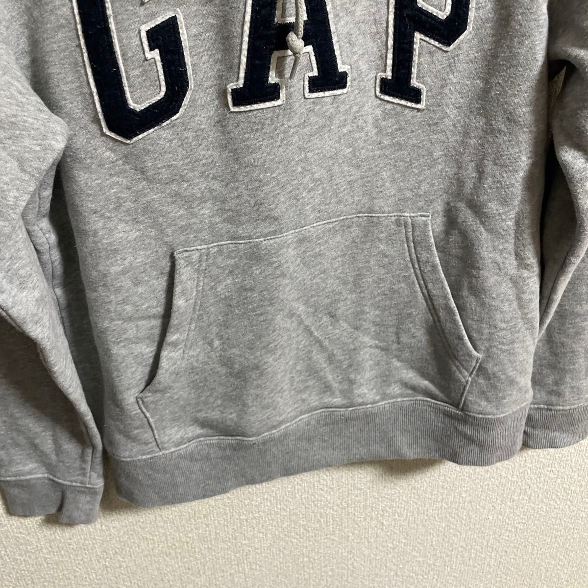 GAP ロゴパーカー　グレー　xs