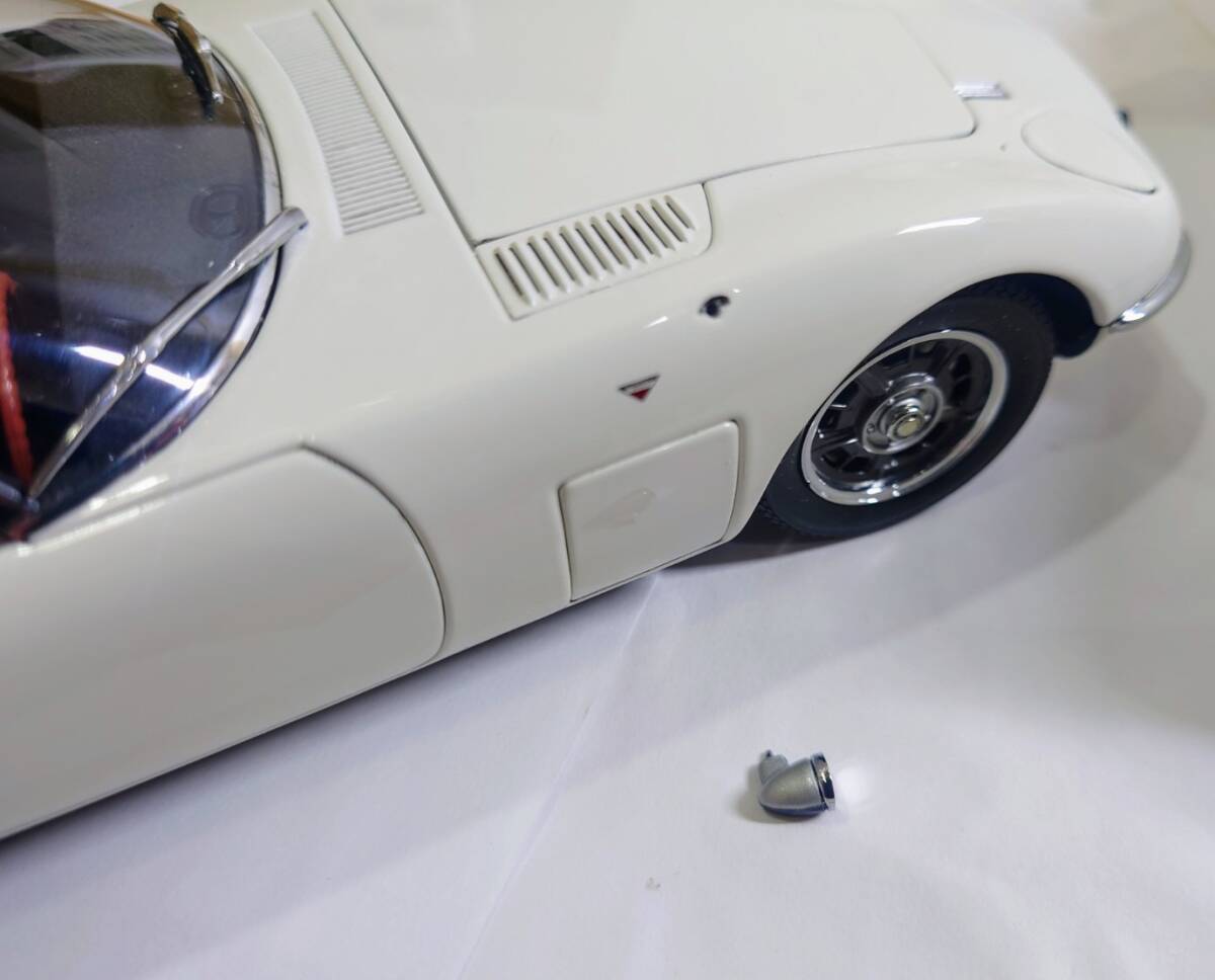 Y-41652N TOYOTA 2000GT COUPE オートアート トヨタ 1/18 ミレニアム 一部欠けあり 現状品 箱あり ジャンクの画像9