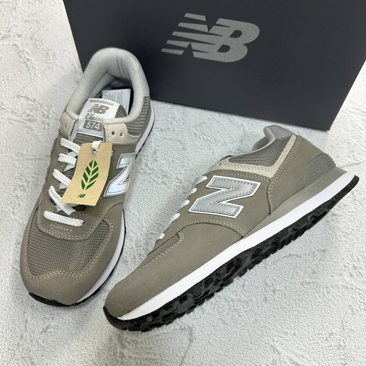 新品未使用 New Balance 27.5cm ニューバランス ML574 スニーカー シューズ 574 大人気 定番 スエード メッシュ メンズ ローカット 箱有り_画像1