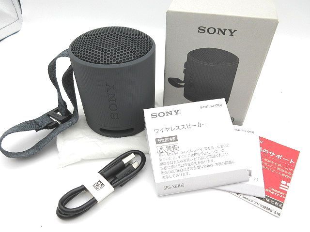 ☆SONY ソニー ワイヤレスポータブルスピーカー SRS-XB100 YY7856E ブラック Bluetooth ブルートゥース 防水 防塵 中古 動作確認済み☆の画像1