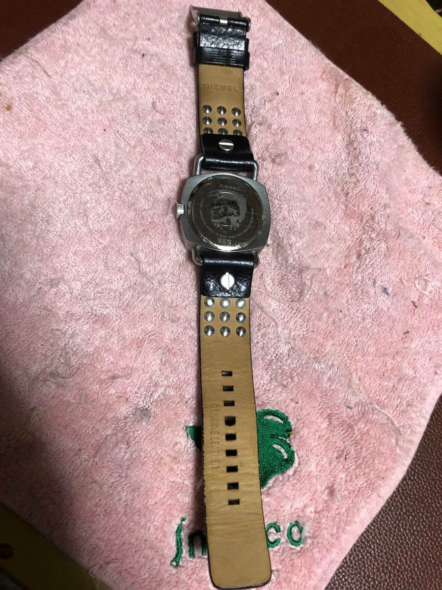 腕時計　ディーゼル　DZ-2125  クォーツ　パンク　ロック　美品　スタッズ