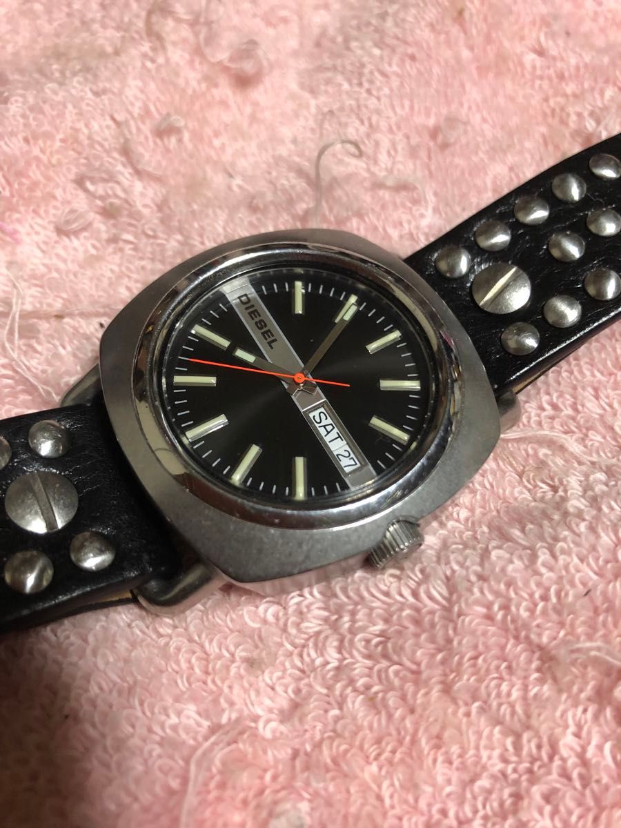 腕時計　ディーゼル　DZ-2125  クォーツ　パンク　ロック　美品　スタッズ