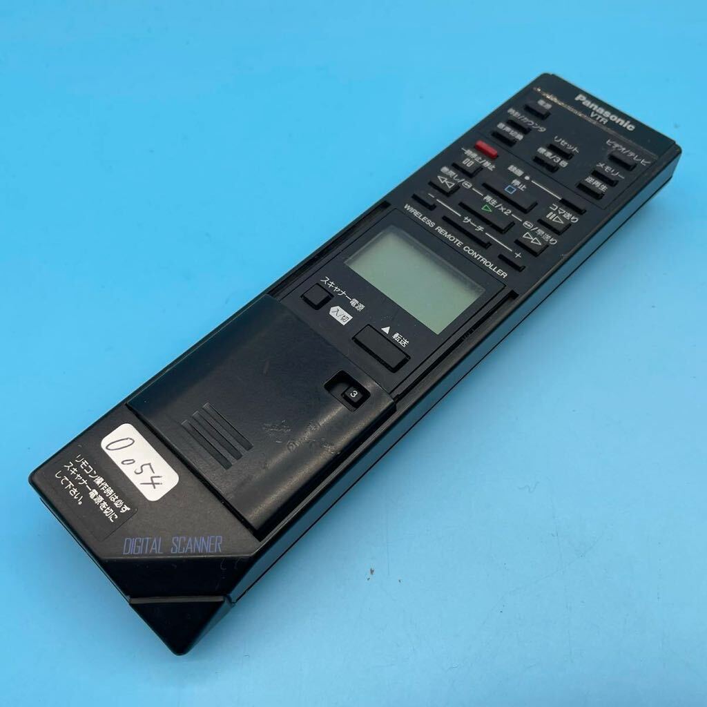 O054】送料無料 スピード配送 保証付 Panasonic パナソニック VEQ0900 ビデオ デッキ用 VTR VHS リモコン の画像1