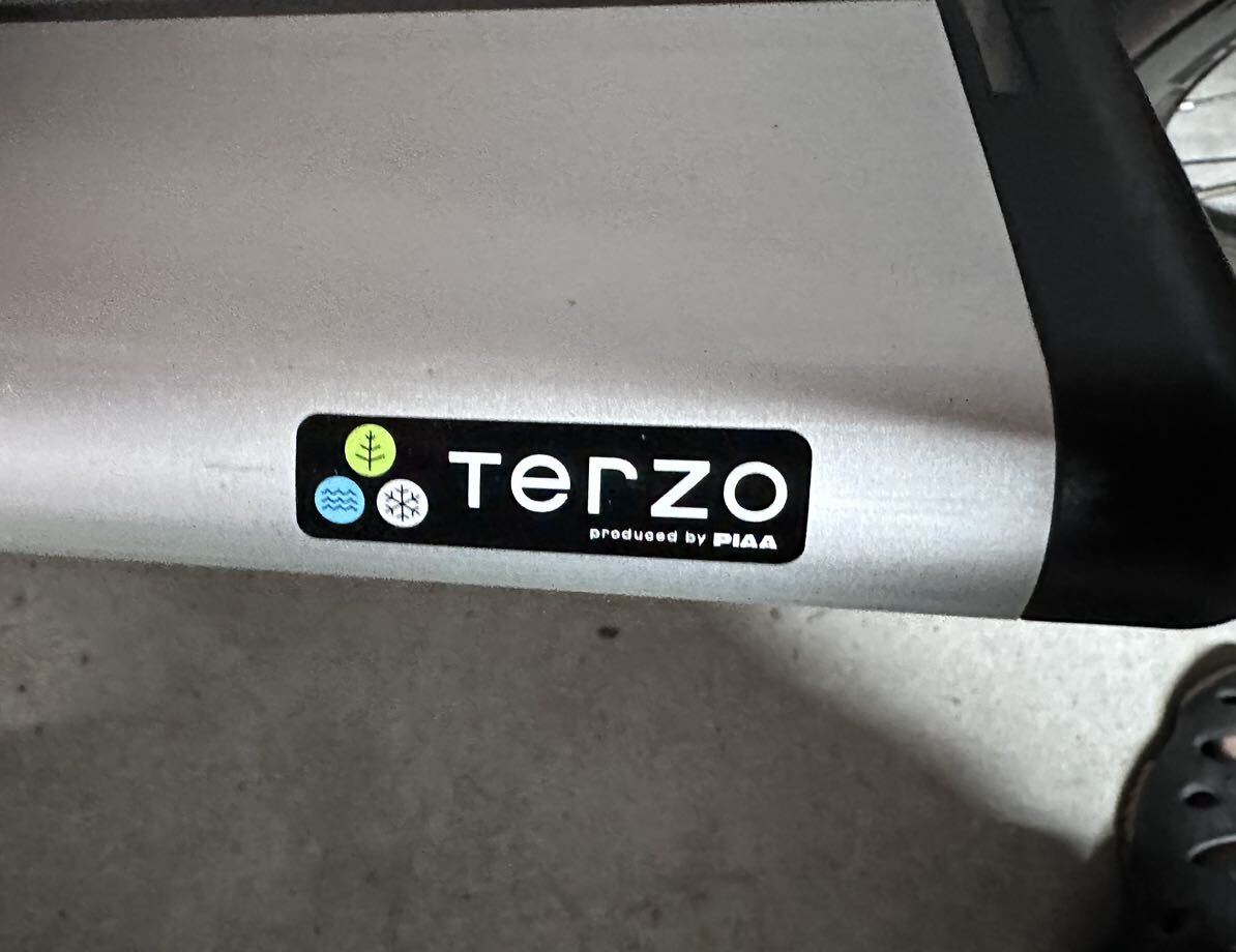 美品Terzo サイクルキャリア 2台積み 車内積載用 クイックリリーススティ標準装備 シルバー EC23M の画像2