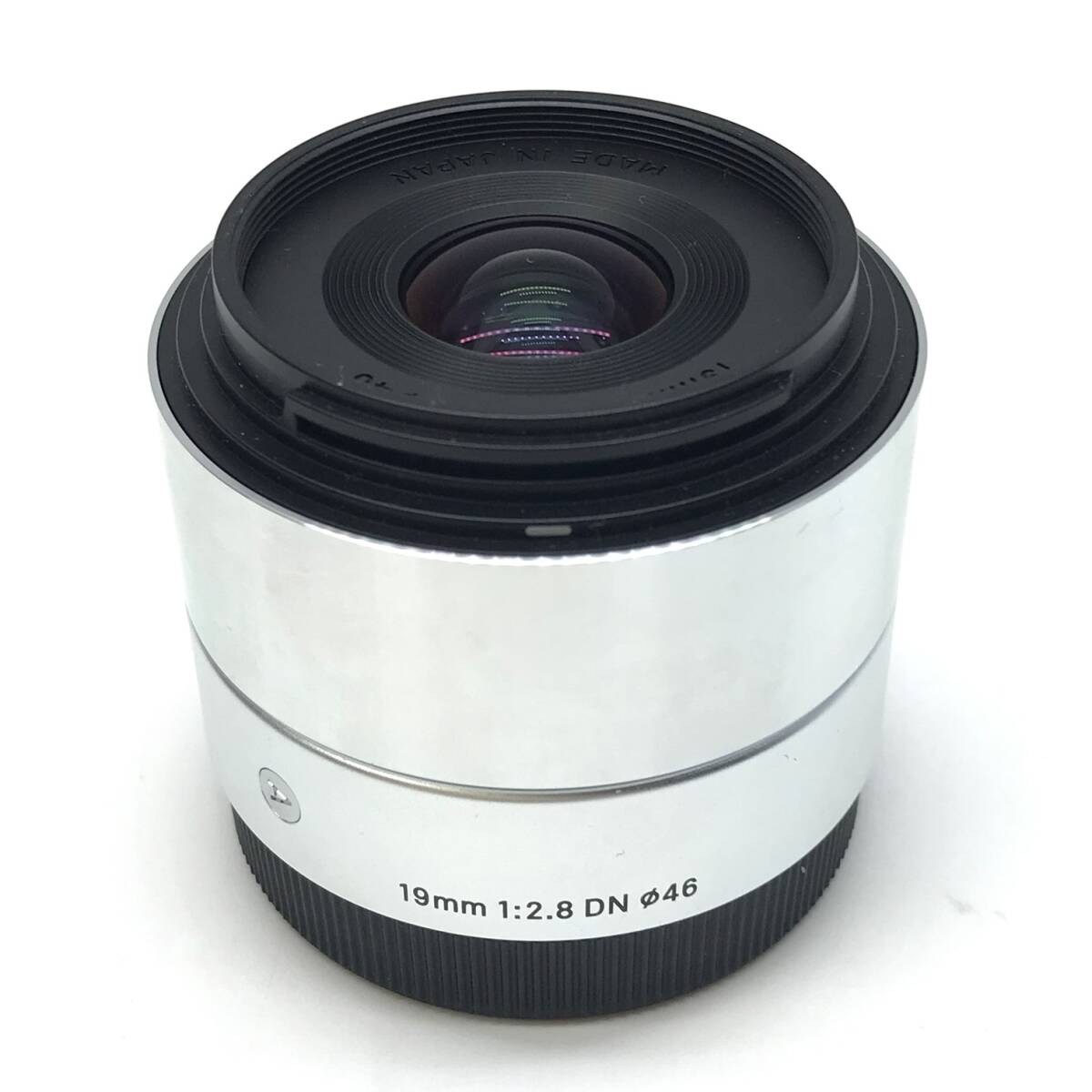 SIGMA シグマ 単焦点広角レンズ Art 19mm F2.8 DN シルバー マイクロフォーサーズ用 ミラーレスカメラ専用 管理YK24001268の画像3