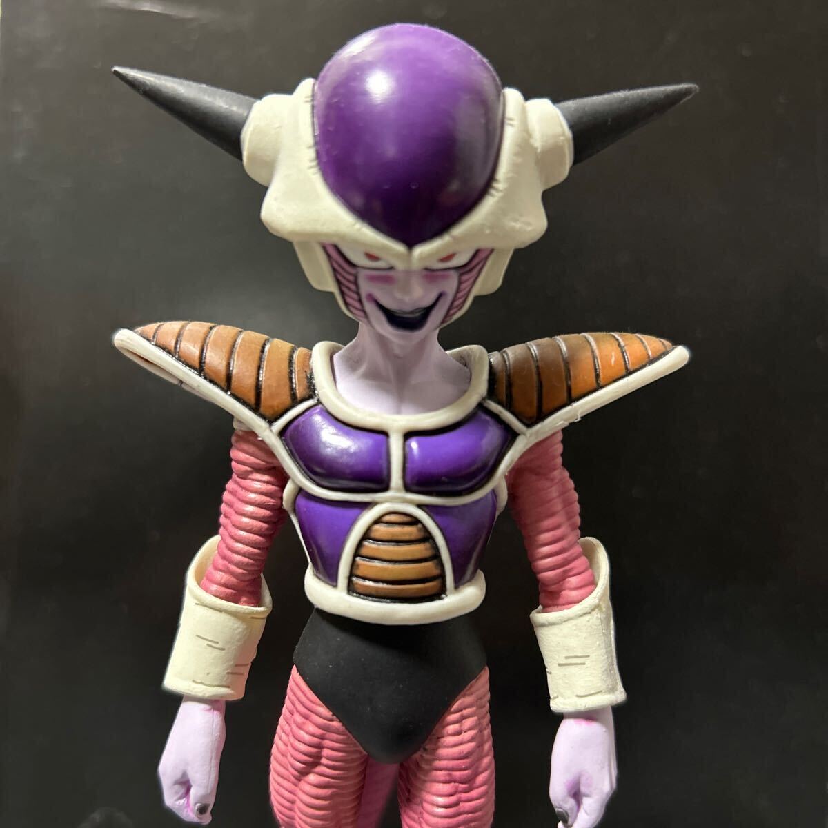 ドラゴンボール HQDXフィギュア フリーザ第一形態 の画像2