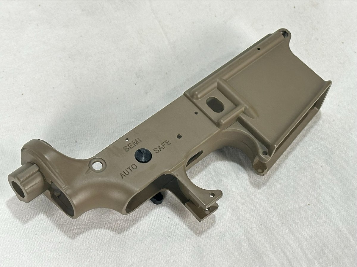 【1円～】CYMA M4/M16 電動ガン ロアフレーム TAN【B品】の画像2