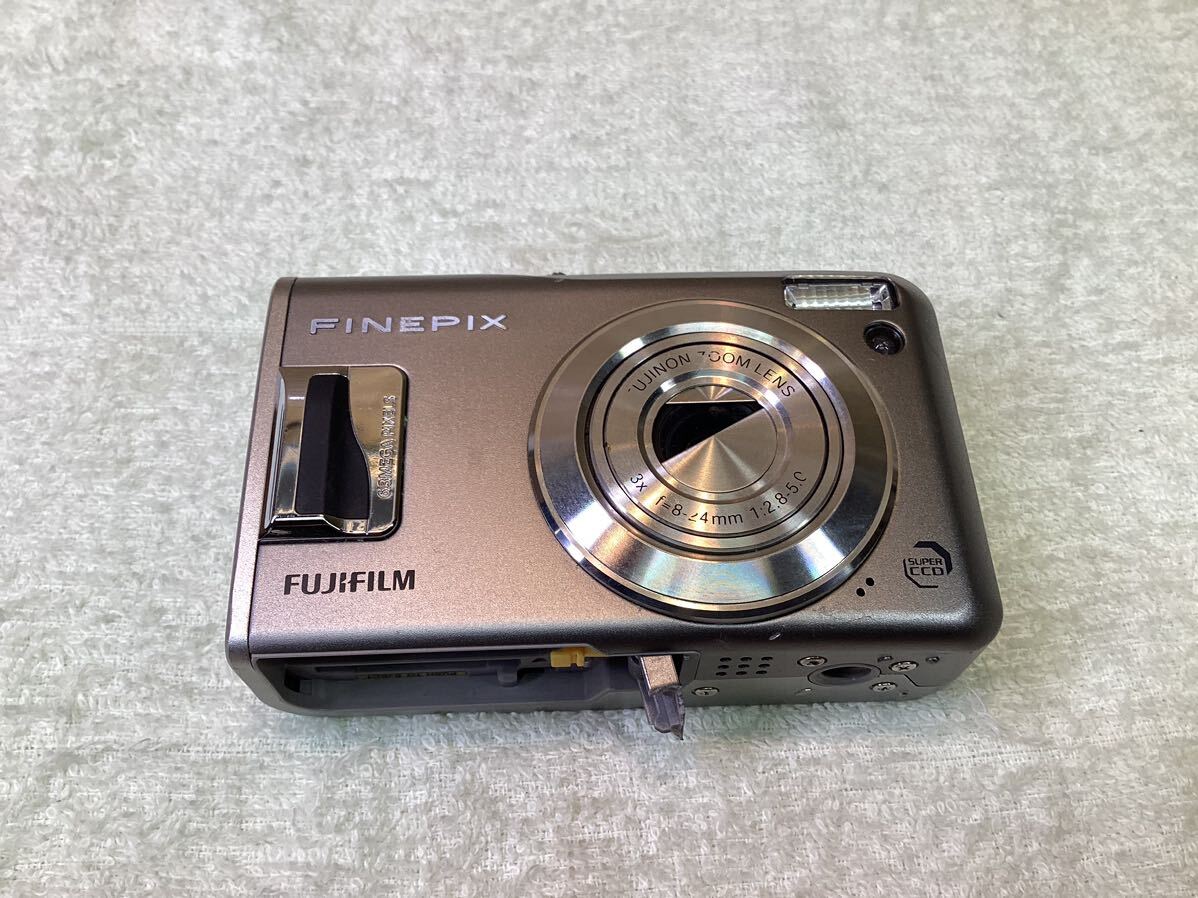 FUJIFILM 富士フィルム Finepix F31fd コンパクトデジタルカメラ フジフィルム FINEPIX _画像1