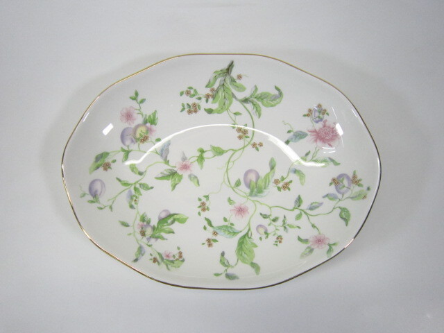 ☆格安売切☆美品 英国製 WEDGWOOD ウエッジウッド BONE CHINA SWEET PLUM INDIA 4点セット 中皿 ティーカップ＆ソーサー スリムカップ_画像2