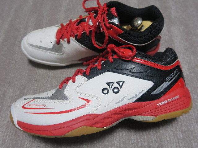  trying on degree super-beauty goods most light weight model Yonex Yonex badminton shoes power cushion 810 soft put on footwear feeling 27.5cm red 