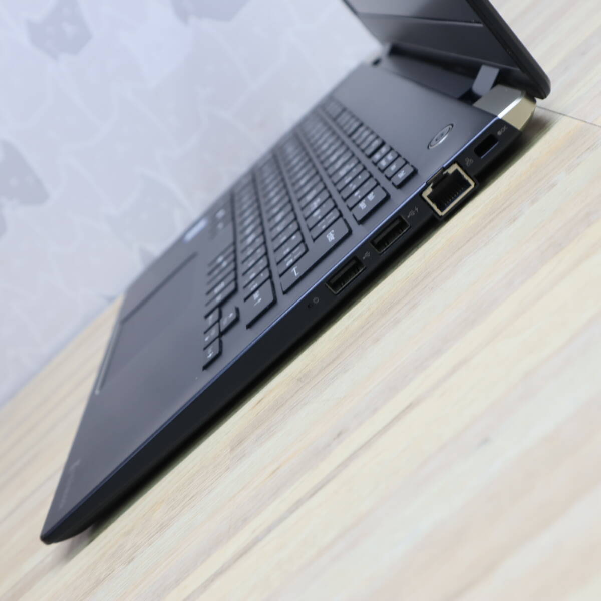 ★超美品 高性能8世代4コアi5！M.2 NVMeSSD256GB メモリ8GB★G83/DN Core i5-8250U Win11 MS Office2019 Home&Business ノートPC★P66116の画像7