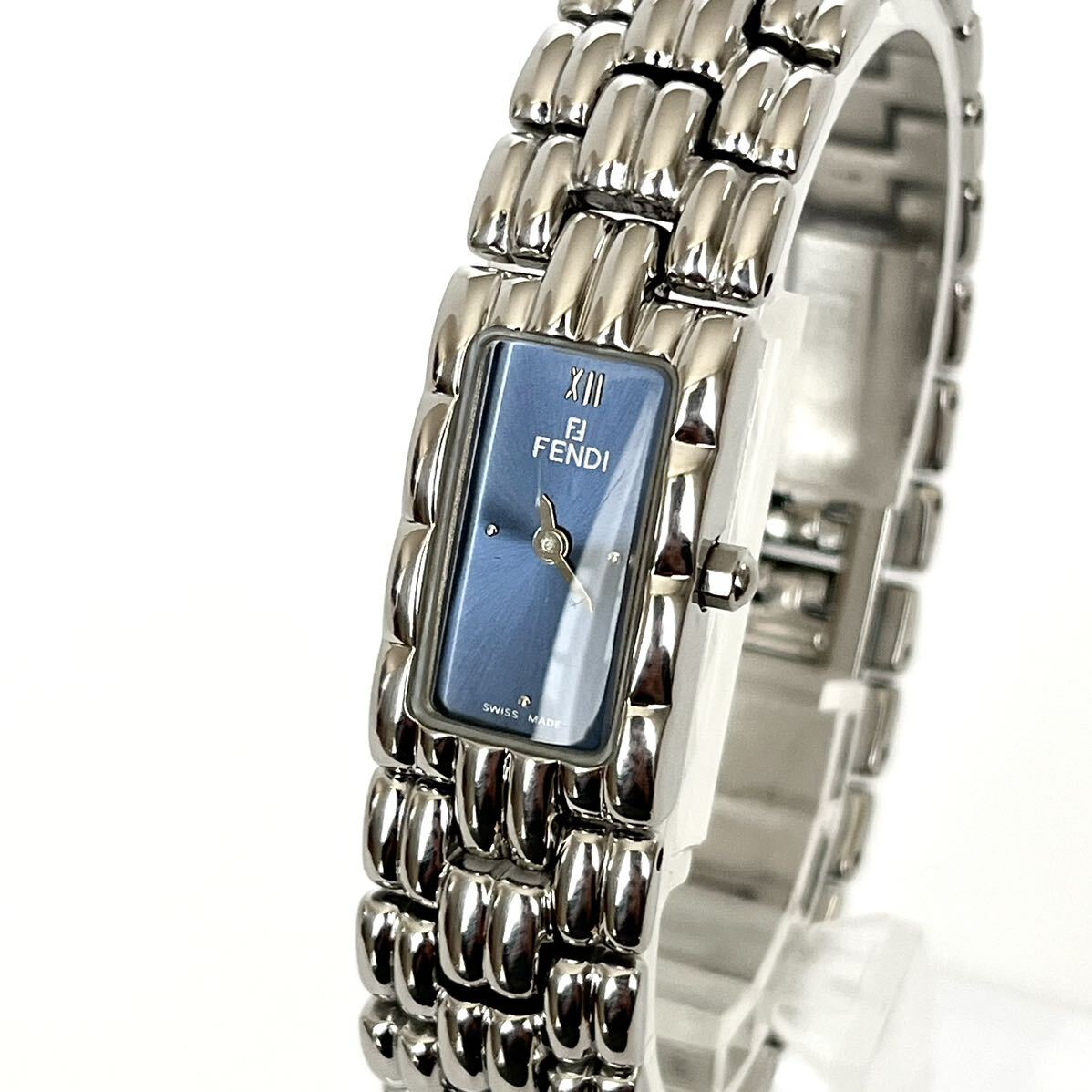 【稼働】磨き済み フェンディ FENDI 660L レディース 腕時計 美品 電池新品 ブルー文字盤 s1684の画像1