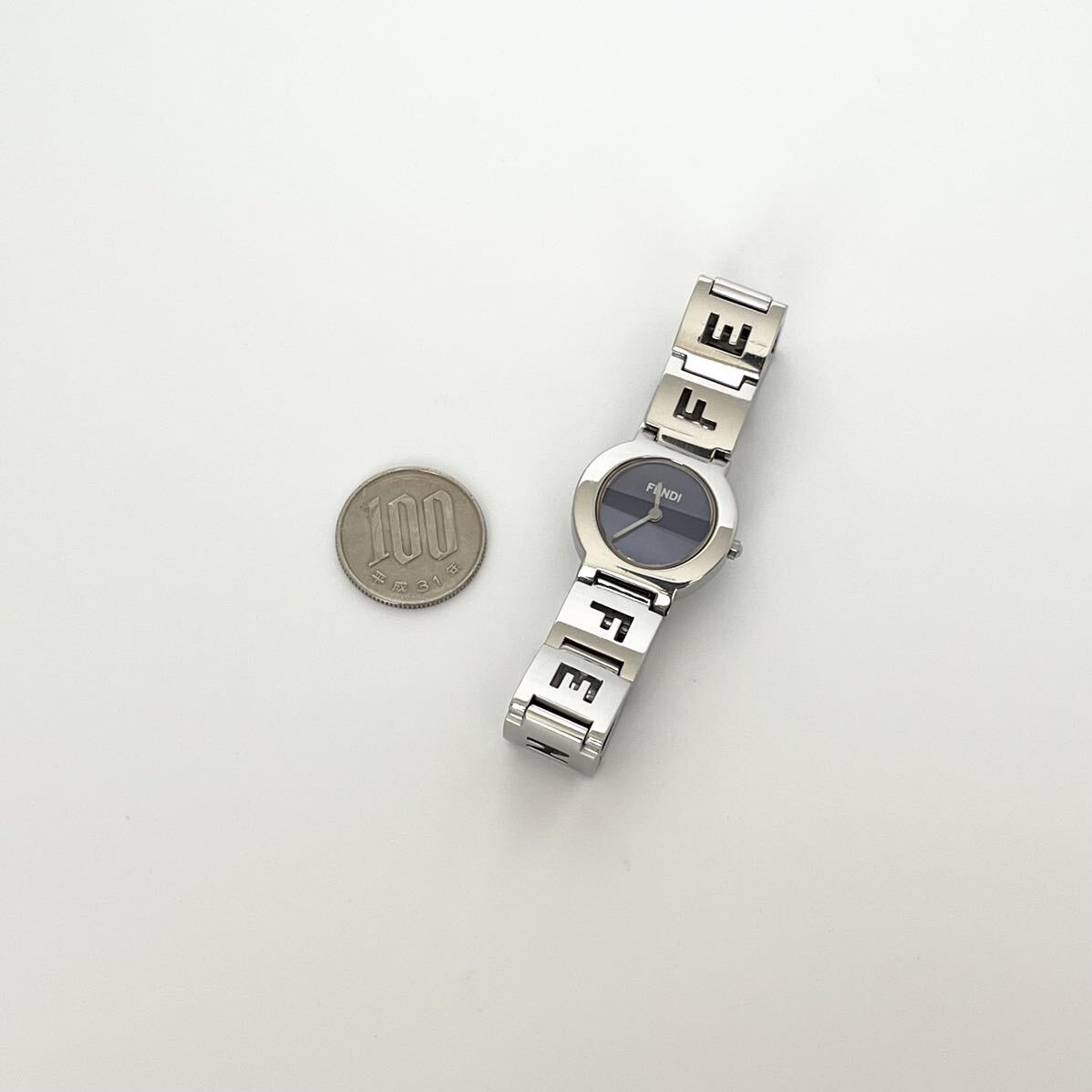 【稼働】磨き済み フェンディ FENDI 3050L レディース 腕時計 美品 電池新品 ブルー文字盤 s1651_画像8