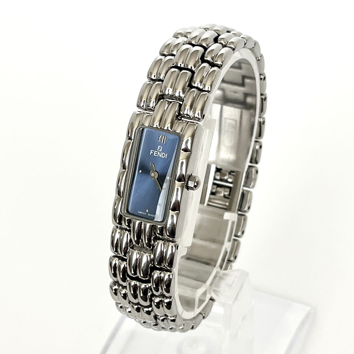 【稼働】磨き済み フェンディ FENDI 660L レディース 腕時計 美品 電池新品 ブルー文字盤 s1684の画像2