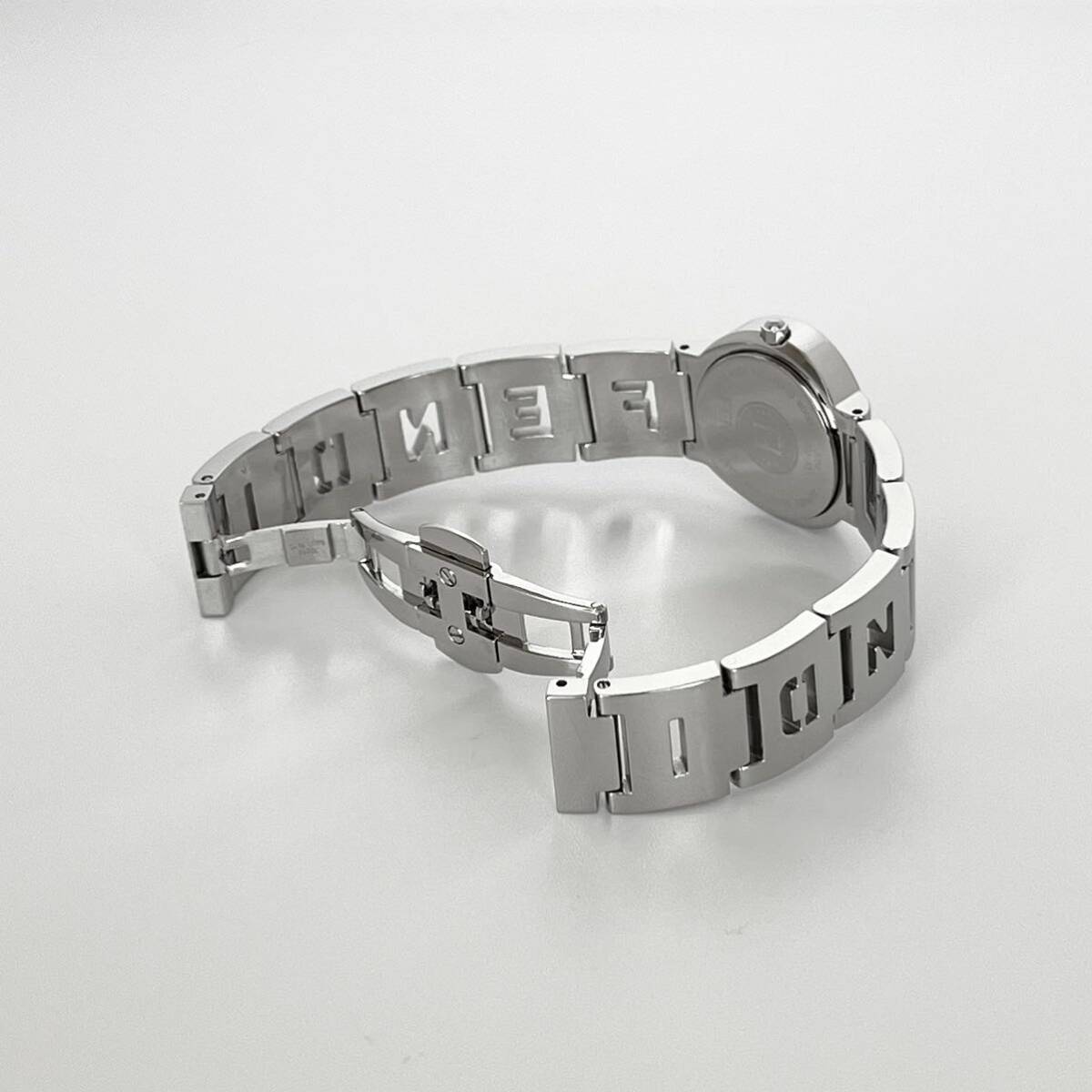 [ работа ] отполирован Fendi FENDI 3050L женские наручные часы прекрасный товар батарейка новый товар белый циферблат s1605