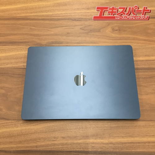 MacBook Air 15インチ M2 2023 8GB 256GB MQKW3J/A ミッドナイト 美品 充放電回数40 バッテリー最大容量100％ 辻堂店の画像2