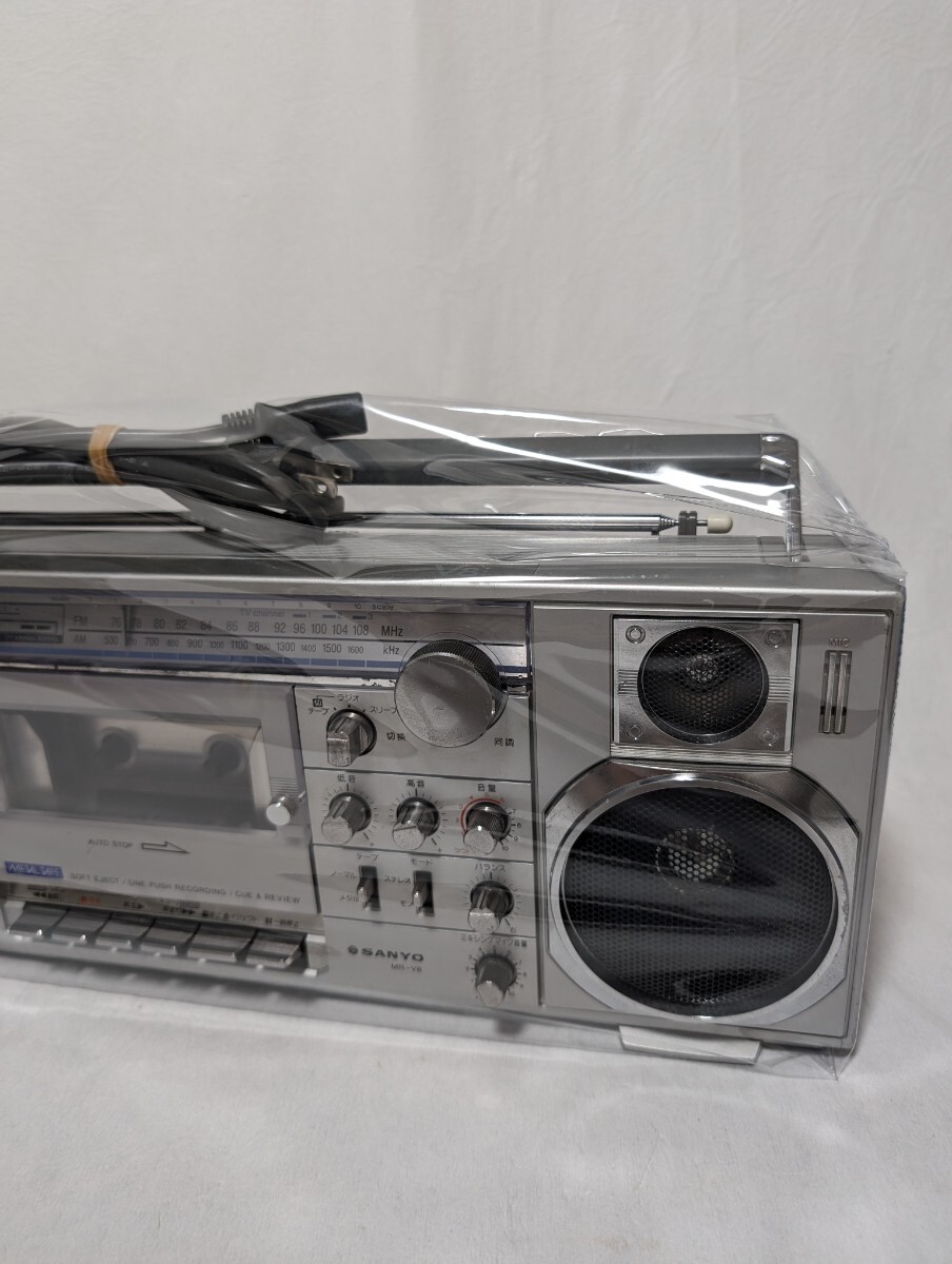 【動作確認済】SANYO MR-V8 FM/AM 2バンド ラジオステレオカセットレコーダー 三洋電機 ラジカセの画像3