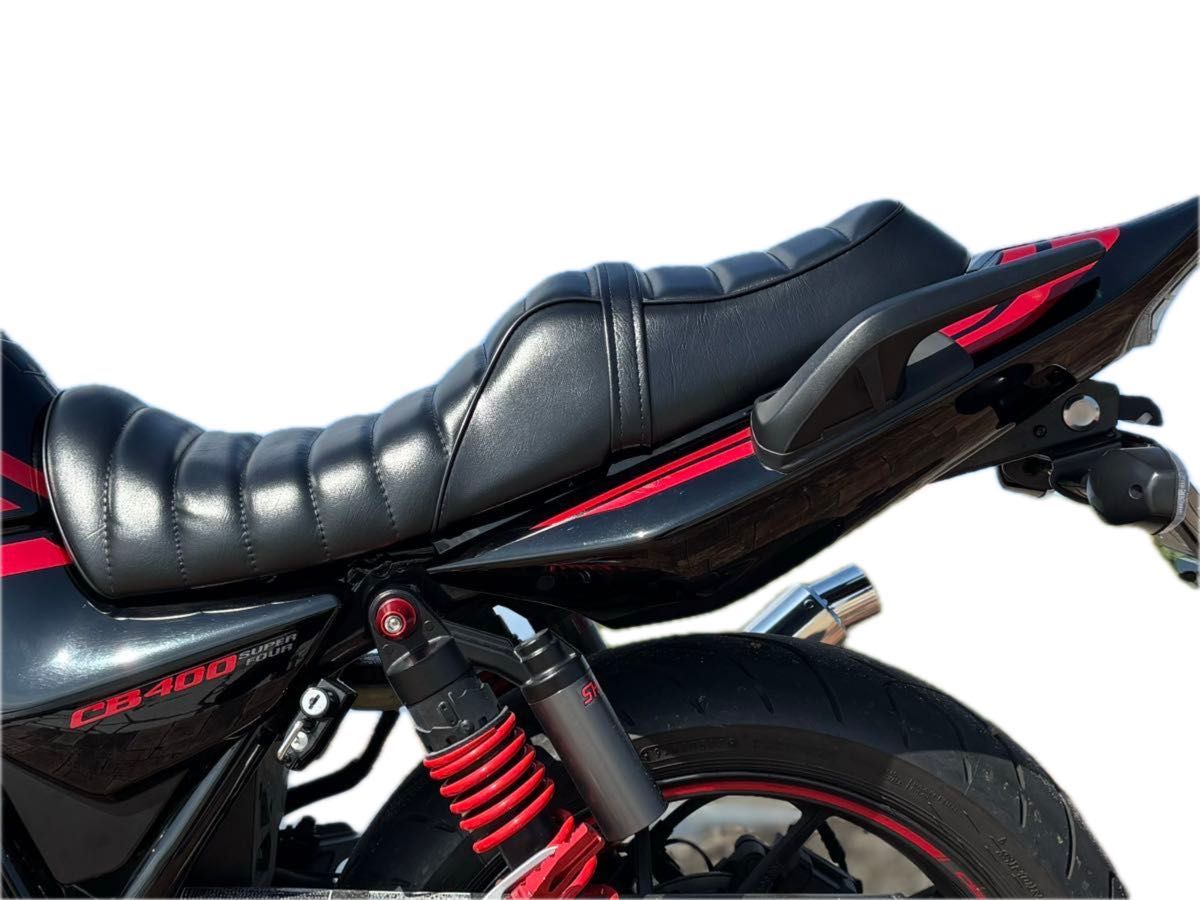 新色!赤アンコ抜き ビンテージ風レザーシート HONDA CB400SF 新色!赤アンコ抜き ビンテージ風レザーシート HONDA CB400SF