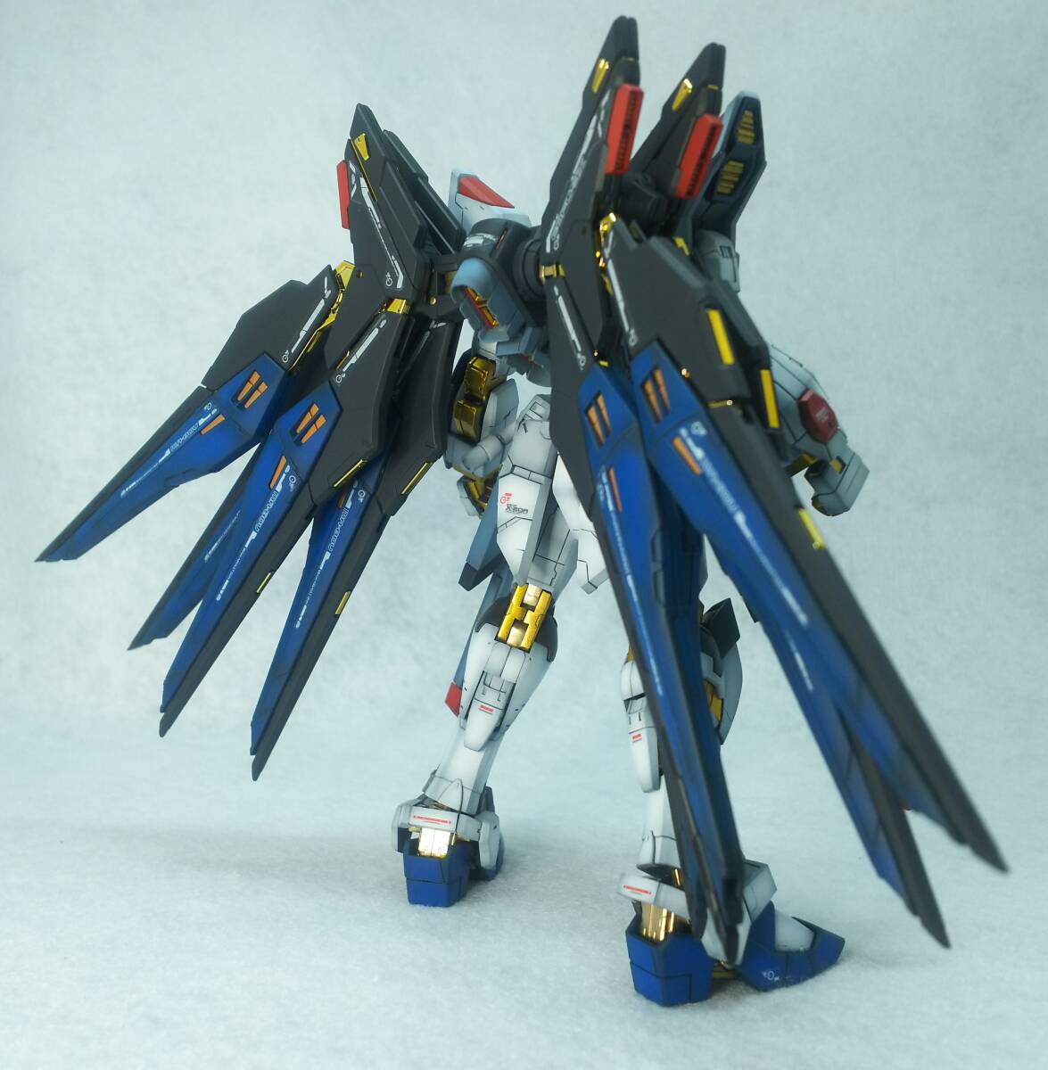 RG 1/144 ストライクフリーダムガンダム塗装済み完成品!!の画像5